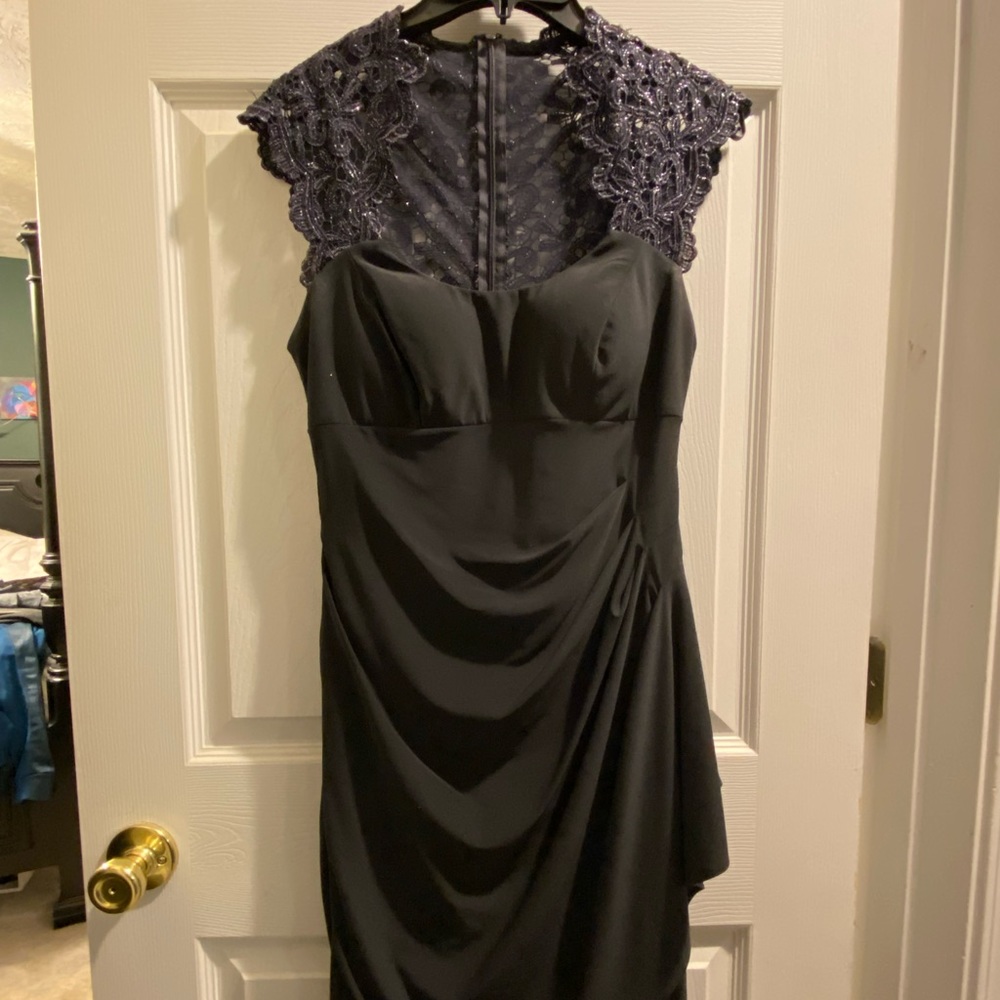 Xscape gunmetal gray shirt dress with lace/lurex bodice size 4